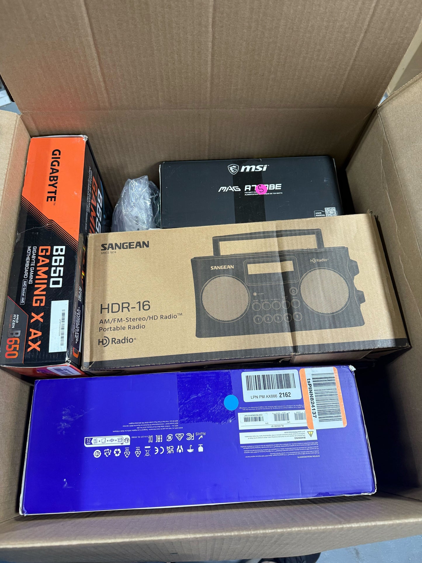 AMZ Electronics - 70 Items - $13,078.42 MSRP - PALLET - RETURNS