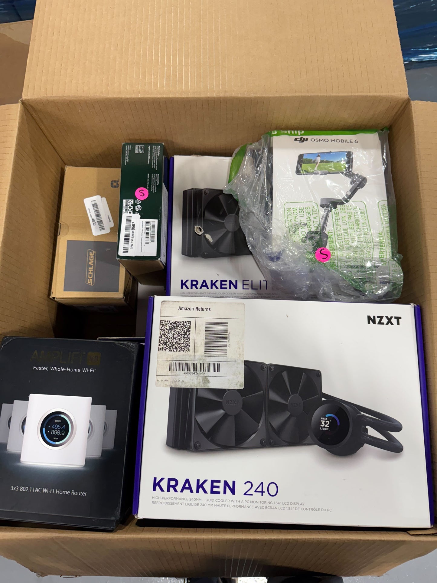 AMZ Electronics - 200 Items - $37,291.80 MSRP - PALLET - RETURNS