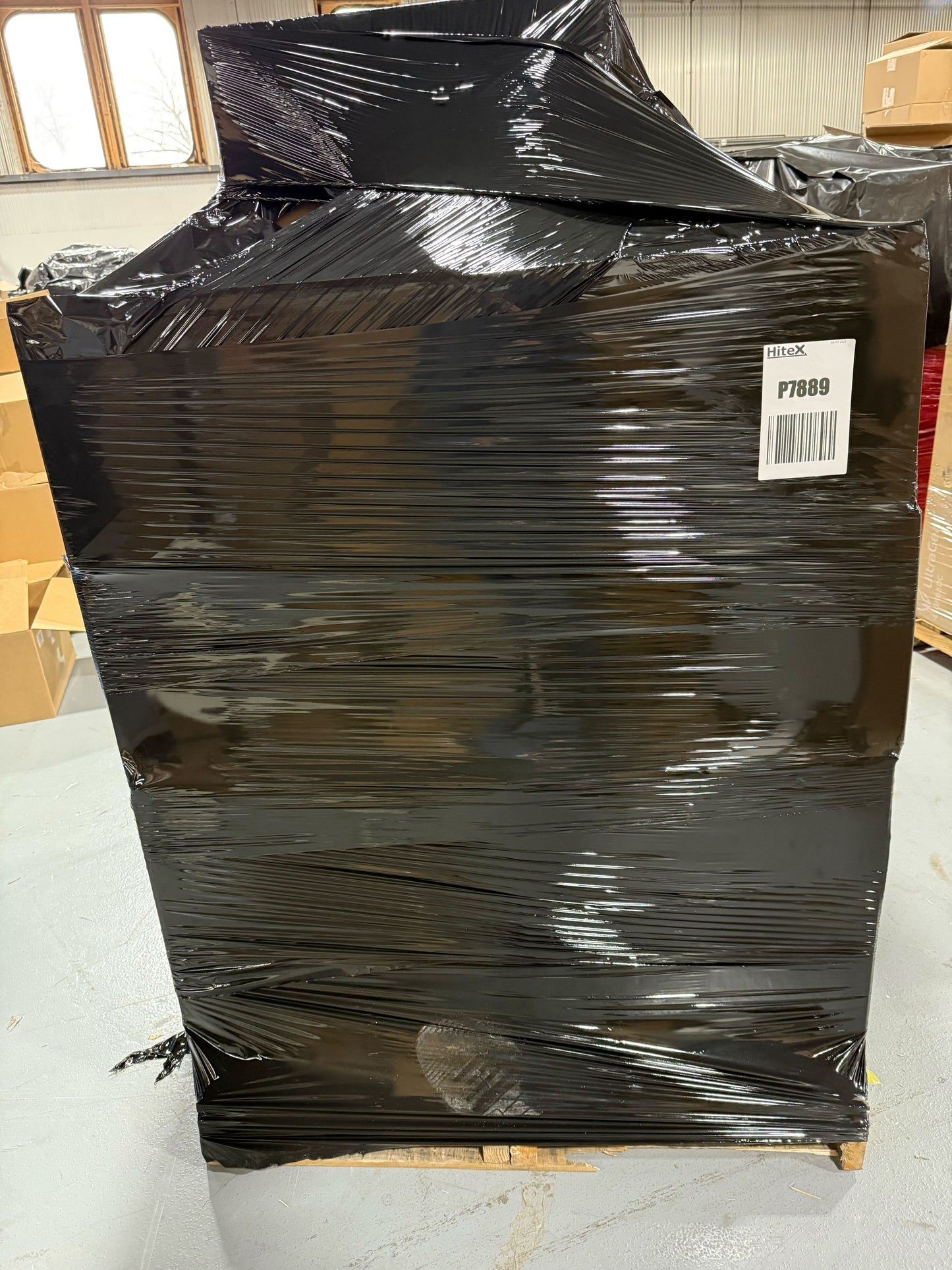 AMZ Electronics - 200 Items - $37,291.80 MSRP - PALLET - RETURNS