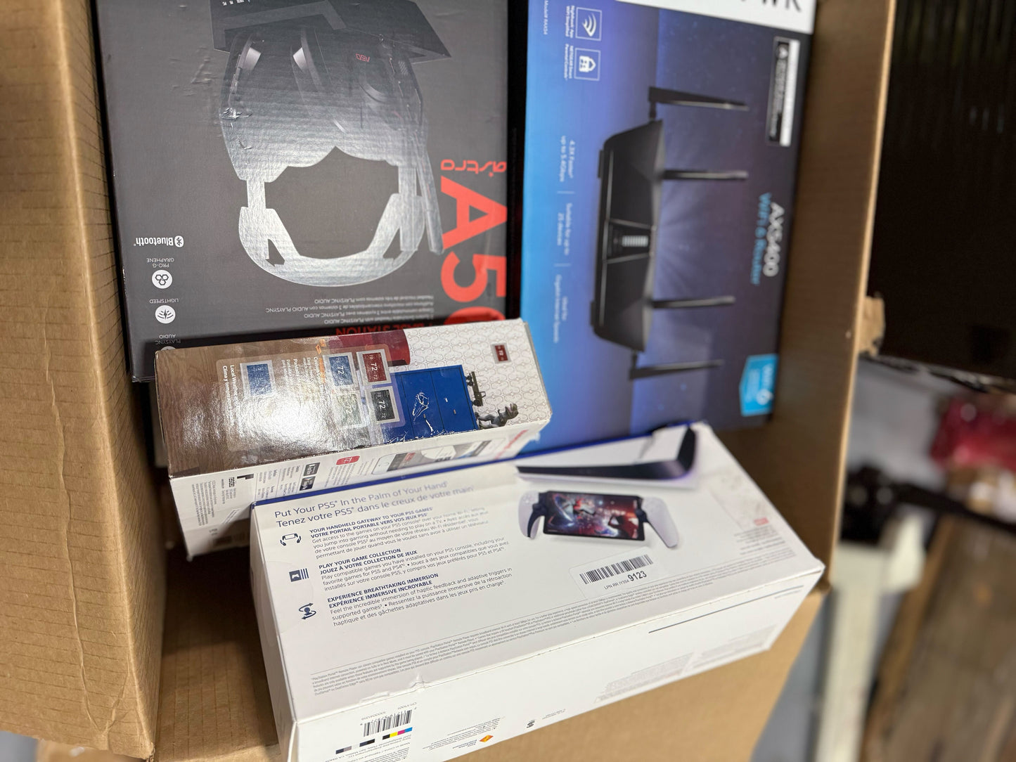 AMZ Electronics - 175 Items - $29,131.30 MSRP - PALLET - RETURNS