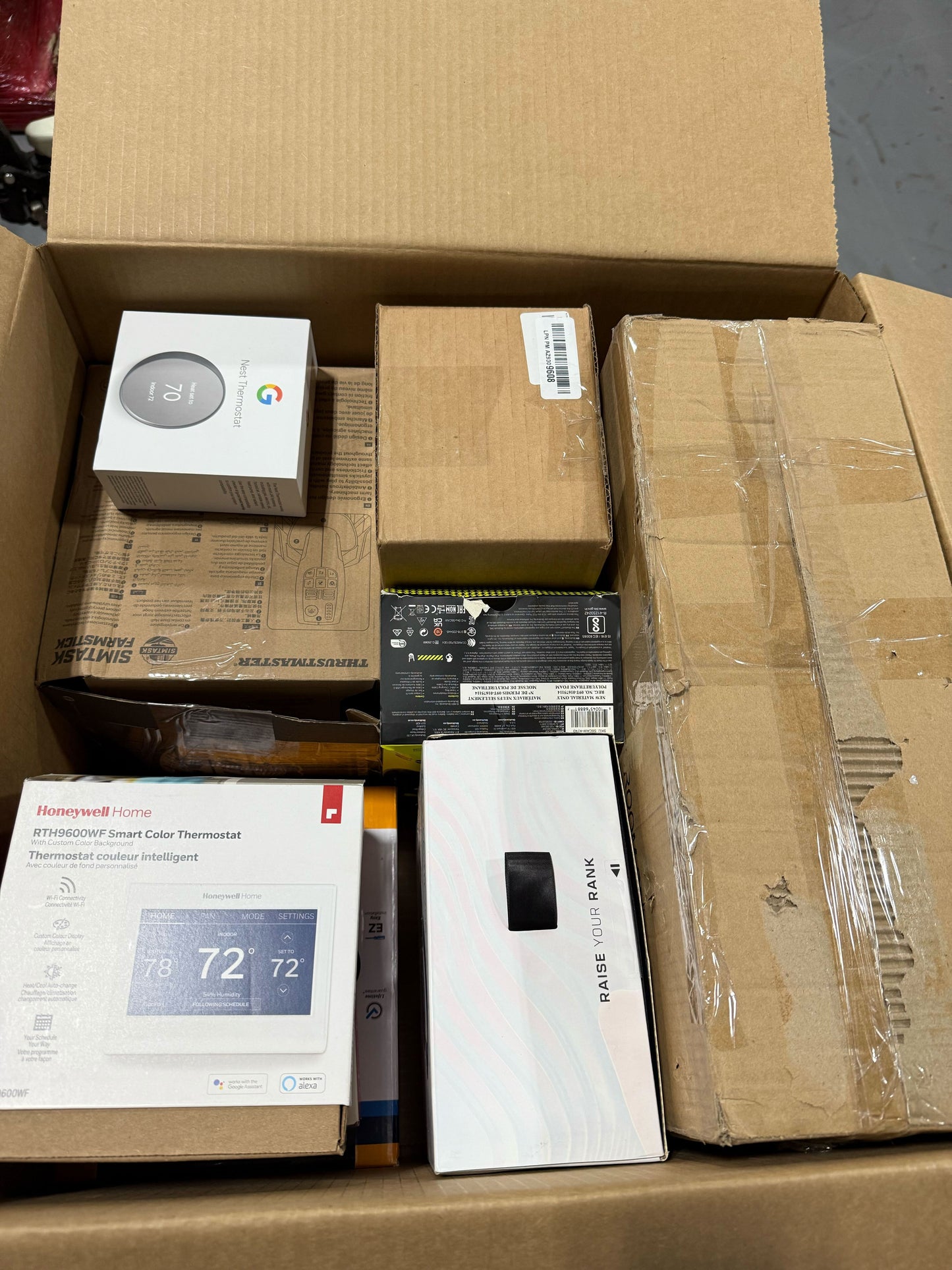AMZ Electronics - 175 Items - $29,131.30 MSRP - PALLET - RETURNS