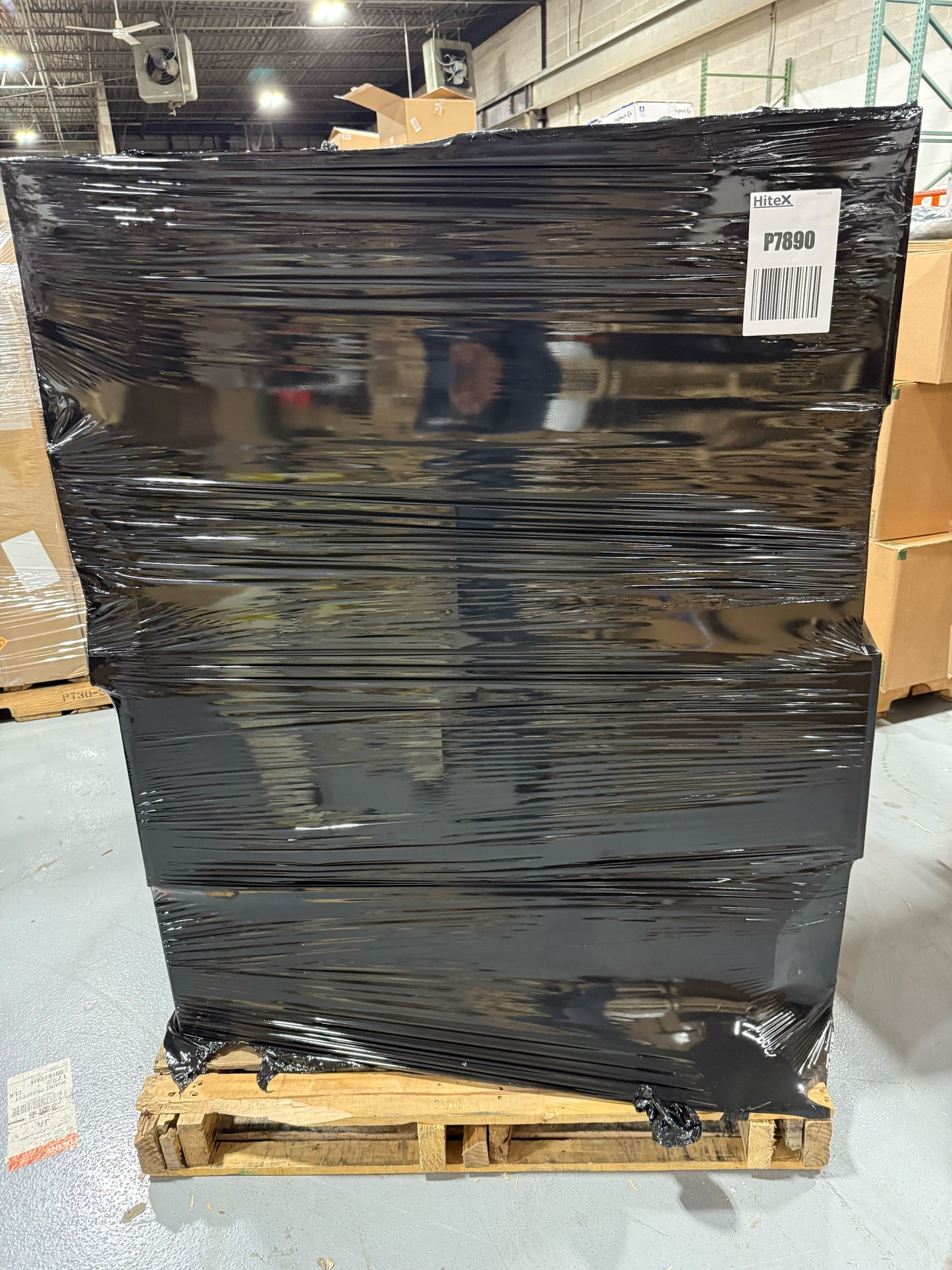 AMZ Electronics - 175 Items - $29,131.30 MSRP - PALLET - RETURNS