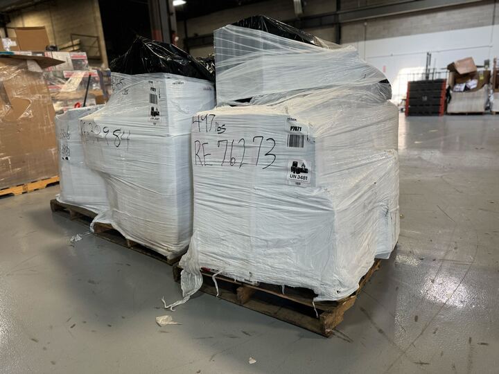 Pallet of Returns - Air Conditioners - ITEMS: 29 - MSRP: 10K (PALLETS: 3)